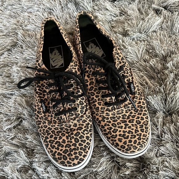 Leopard print canvas vans. Great condition - Picture 7 of 7